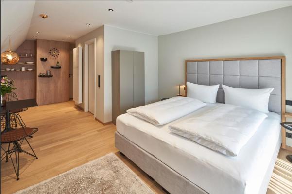 Kaiser 4 Apartment